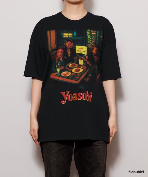 YOASOBI × doublet（ヨアソビ × ダブレット）の「NIGHT OUT T-SHIRT  FAMIRESU（Tシャツ/カットソー・レディース・ブラック・XL/L/M/S/XS）」の6枚目の写真