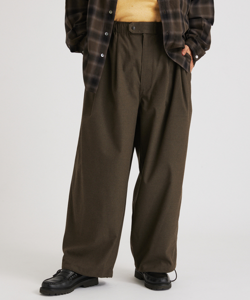 JOURNAL STANDARD J.S HOMESTEAD（ジャーナルスタンダードホームステッド）の「J.S.Homestead / エコ ドライ TR エア クルー パンツ（スラックス・メンズ・ライトグリーン/ブラック/カーキ/グレー・MEDIUM/LARGE）」の4枚目の写真