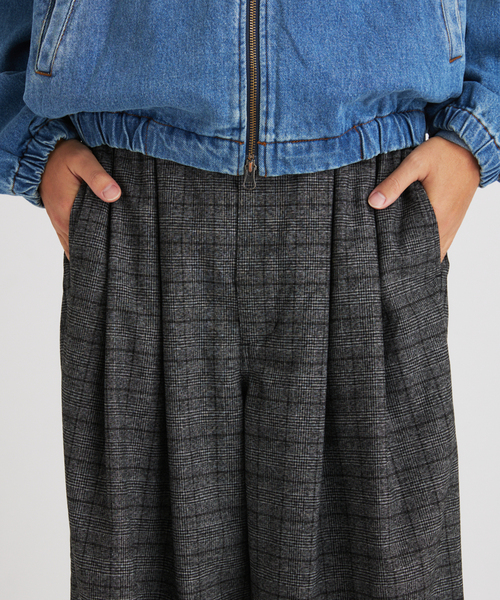 JOURNAL STANDARD J.S HOMESTEAD（ジャーナルスタンダードホームステッド）の「J.S.Homestead / エコ ドライ TR エア クルー パンツ（スラックス・メンズ・ライトグリーン/ブラック/カーキ/グレー・MEDIUM/LARGE）」の5枚目の写真