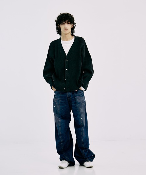 CONZ(コンズ)の「RIB OVER SIZE CARDIGAN(カーディガン/ボレロ・メンズ・ブラック/ダークグレー・2/3/1)」の4枚目の写真