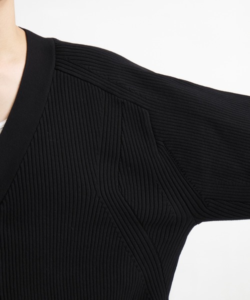 CONZ(コンズ)の「RIB OVER SIZE CARDIGAN(カーディガン/ボレロ・メンズ・ブラック/ダークグレー・2/3/1)」の12枚目の写真