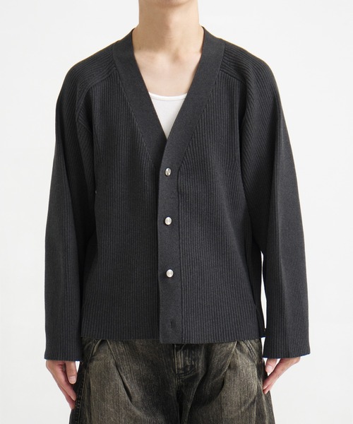 CONZ(コンズ)の「RIB OVER SIZE CARDIGAN(カーディガン/ボレロ・メンズ・ブラック/ダークグレー・2/3/1)」の20枚目の写真