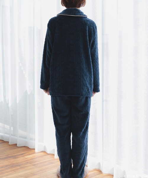 fran de lingerie（フランデランジェリー）の「もこもこ パジャマ 冬 ルームウェア レディース あったか モコモコ 前開き 着る毛布「メモリーフリース」全開上下セット（ルームウェア/パジャマ・レディース・ワイン系/オフホワイト/ネイビー/ブラウン系その他・M-L）」の21枚目の写真