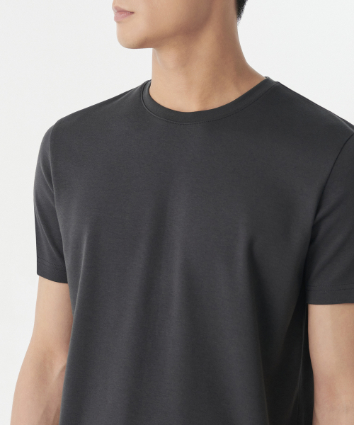 MUSINSA STANDARD（ムシンサスタンダード）の「マッスルフィットクルーネックモーダルTシャツ[ダークグレー]（Tシャツ/カットソー・メンズ・その他・MEDIUM/LARGE/X-LARGE/XX-LARGE/XXX-LARGE/SMALL）」の4枚目の写真