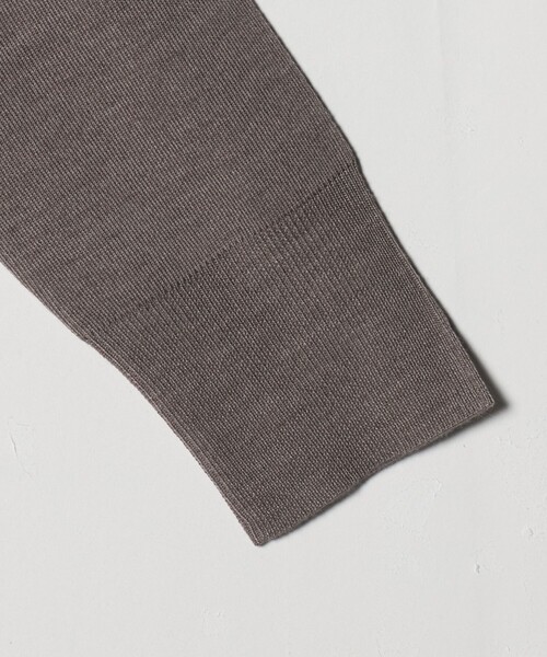 UNITED ARROWS（ユナイテッドアローズ）の「ウールブレンド Vネックニット ‐ウォッシャブル‐（ニット/セーター・レディース・その他7/その他1/モカ・FREE）」の18枚目の写真