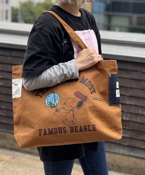 SNOOPY×OLD BETTY'S（スヌーピーカケルオールドベティーズ）の「スヌーピー【SNOOPY】Heavy Canvas Tote Bag (SNOOPY)（トートバッグ・レディース・キャメル/ネイビー/ブラック・FREE）」の3枚目の写真