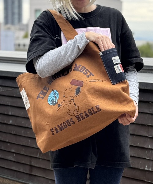 SNOOPY×OLD BETTY'S（スヌーピーカケルオールドベティーズ）の「スヌーピー【SNOOPY】Heavy Canvas Tote Bag (SNOOPY)（トートバッグ・レディース・キャメル/ネイビー/ブラック・FREE）」の6枚目の写真
