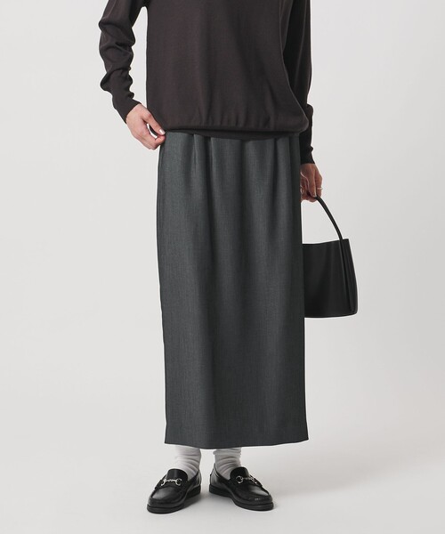 UNITED ARROWS（ユナイテッドアローズ）の「2タック デニムライク ロングスカート ‐ウォッシャブル‐（スカート・レディース・ブラック/ネイビー・38/36）」の2枚目の写真