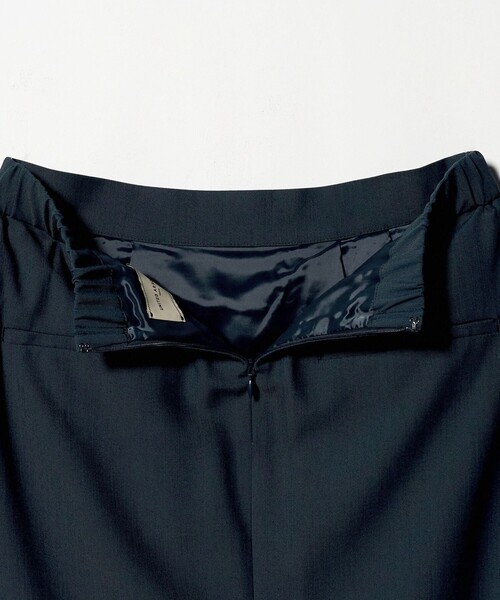 UNITED ARROWS（ユナイテッドアローズ）の「2タック デニムライク ロングスカート ‐ウォッシャブル‐（スカート・レディース・ブラック/ネイビー・38/36）」の11枚目の写真
