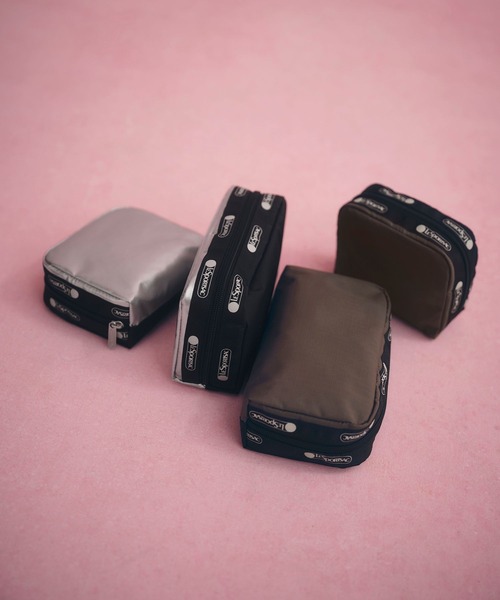 LeSportsac(レスポートサック)の「【LeSportsac for ADAM ET ROPE'】RECTANGULAR COSMETIC (SHINE/SOLID)(ポーチ・レディース・シルバー・FREE)」の6枚目の写真