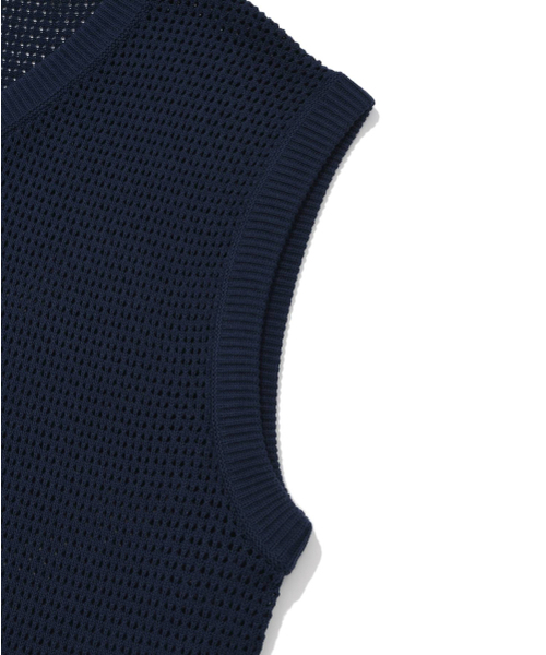 COVERNAT(カバーナット)の「クロシェニットベストネイビー(ベスト・レディース・その他・X-LARGE/XX-LARGE/SMALL/MEDIUM/LARGE)」の4枚目の写真