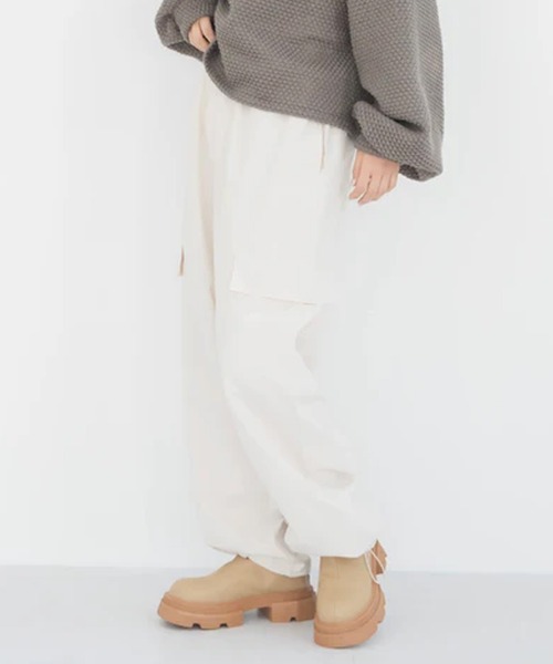 merrylatte(メリーラテ)の「ニュアンスカラーカーゴパンツ【IROHANI】(カーゴパンツ・レディース・グレー/アイボリー・FREE)」の15枚目の写真