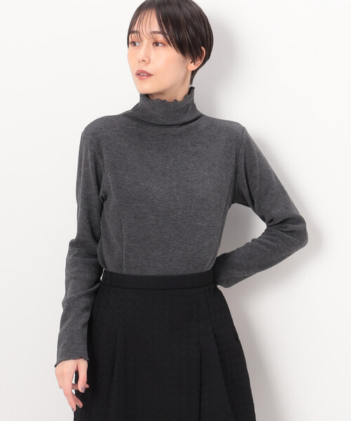 Gabardine K.T(ギャバジンケーティー)の「〔 +サイズ 〕 ニットコール カットソー(Tシャツ/カットソー・レディース・ブラック/ライラック/オフホワイト/グレー/ライトグレー・13号/17号)」の1枚目の写真