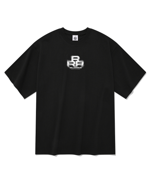 RADINEO(ラディネオ)の「ミレニアム 半袖Tシャツ ブラック(Tシャツ/カットソー・メンズ・その他・LARGE/MEDIUM/SMALL/X-LARGE)」の1枚目の写真