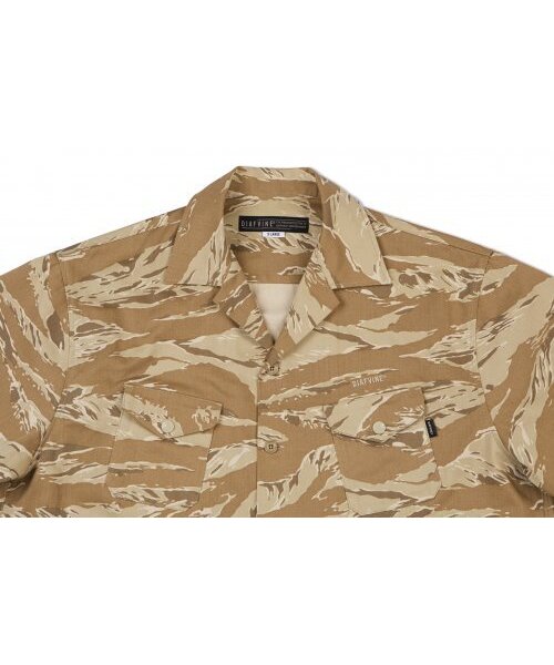 DIAFVINE(ディアフバイン)の「DV.LOT 685 Multi Pocket Shirt -Tiger Stripe Desert Camo-(シャツ/ブラウス・メンズ・その他・XX-LARGE/LARGE/X-LARGE)」の4枚目の写真