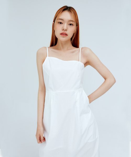 LEEJEE(リジ)の「ベーシックフロントアシンメトリーワンピースオフホワイト(ワンピース・レディース・その他・SMALL/MEDIUM)」の2枚目の写真