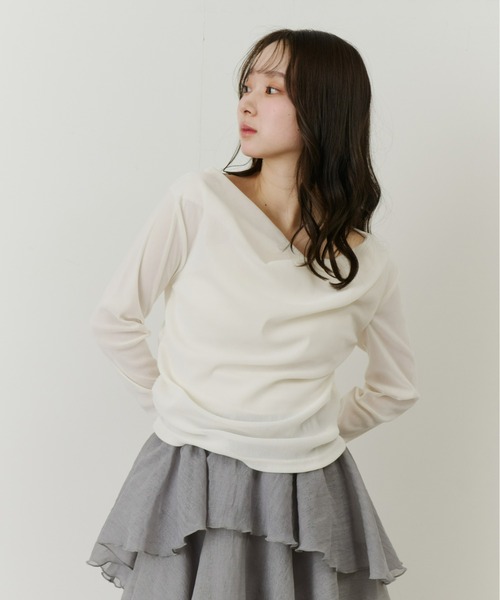 Olu.(オルドット)の「シアーベロアドレープトップス(Tシャツ/カットソー・レディース・チャコールグレー/アイボリー・FREE)」の1枚目の写真