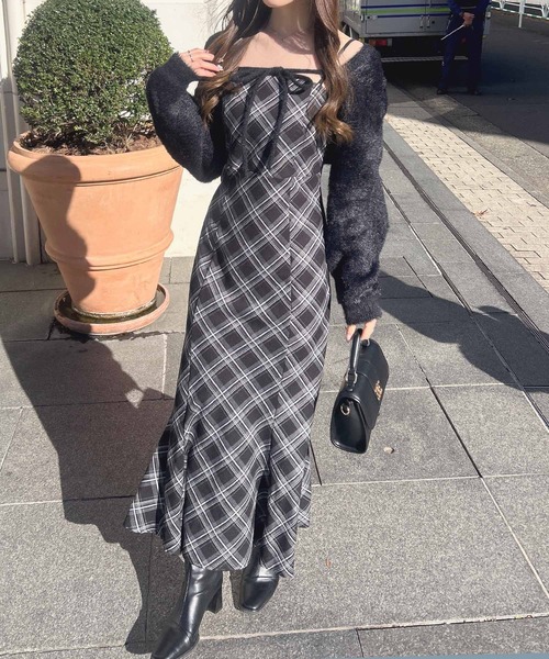 INGNI（イング）の「【WEB限定】シャギーニットボレロ＋マーメイドワンピースセット（ワンピース・レディース・ホワイト系その他4/ブラック系9・M）」の17枚目の写真