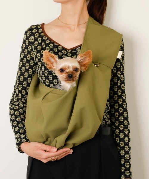 moncheri(モンシェリ)の「シンプルワイドスリング【軽量・長さ調整可能・飛び出し防止リード付】(ペット用キャリーケース・レディース・ベージュ/ブラウン/カーキ・S/M/L)」の10枚目の写真