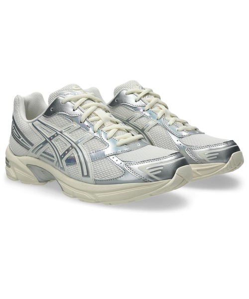 ASICS(アシックス)の「ASICS GEL-1130(アシックス ゲル1130)(スニーカー・メンズ・ブラック系/シルバー系・25.5cm/26cm/26.5cm/27cm/27.5cm/28cm/28.5cm/29cm/25cm)」の2枚目の写真