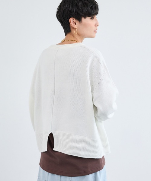 BARNYARDSTORM(バンヤードストーム)の「BARNYARDSTORM / バックスリットワイドニット(ニット/セーター・レディース・ホワイト/ベージュ/サックスブルー・FREE)」の8枚目の写真