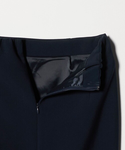 UNITED ARROWS（ユナイテッドアローズ）の「ダブルクロス タイトスカート ‐ストレッチ ウォッシャブル‐（スカート・レディース・ネイビー/ダークグレー・38/36/40）」の22枚目の写真