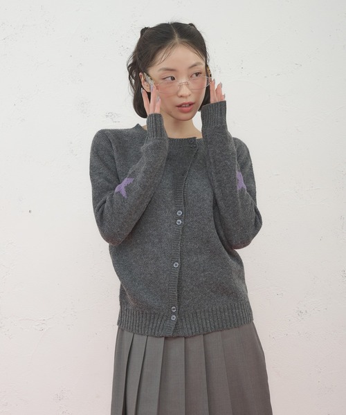 FCMM（エフシーエムエム）の「【日本限定】STAR CARDIGAN / スターカーディガン（カーディガン/ボレロ・レディース・アイボリー/グレー・SMALL/MEDIUM）」の3枚目の写真