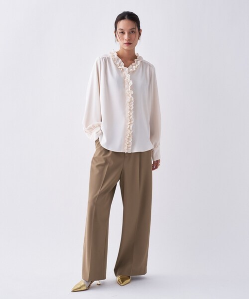 cloenc（クロエンス）の「【着映え／手洗い可】フロントフリルブラウス（シャツ/ブラウス・レディース・ライトベージュ/サックスブルー/ホワイト系3・02）」の11枚目の写真