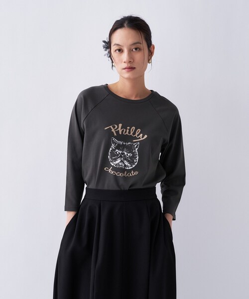 cloenc（クロエンス）の「【Philly chocolateコラボ】キャットプリントロングTシャツ（Tシャツ/カットソー・レディース・グレー系その他2/ベージュ系/ホワイト系1/ホワイト系2/グレー系その他/ベージュ系1・02）」の4枚目の写真