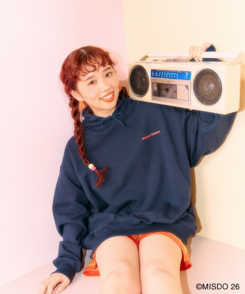 LEPSIM(レプシィム)の「【Mister Donut】フォトプリントパーカー 627324(パーカー・レディース・グレー/ネイビー・FREE)」の13枚目の写真