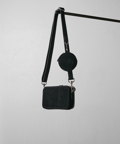 Lui's（ルイス）の「コンセキュティブスクエアショルダーバッグ（ショルダーバッグ・メンズ・ブラック系その他/ブラック・FREE）」の15枚目の写真