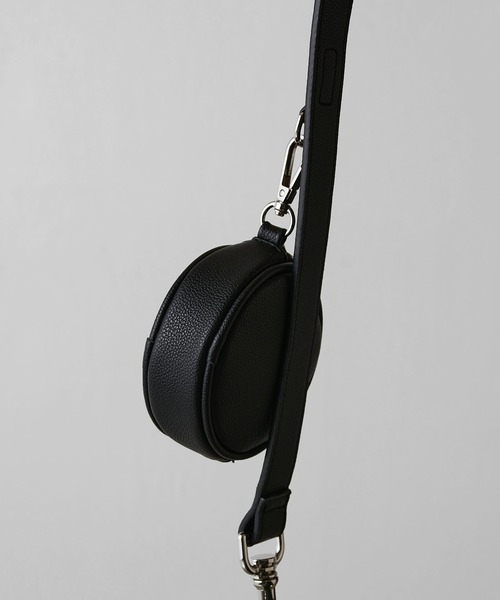 Lui's（ルイス）の「コンセキュティブスクエアショルダーバッグ（ショルダーバッグ・メンズ・ブラック系その他/ブラック・FREE）」の7枚目の写真