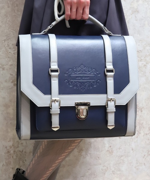 axes femme(アクシーズファム)の「ベルトデザイン配色サッチェル(ボストンバッグ・レディース・ネイビー/モカ/キナリ・FREE)」の8枚目の写真