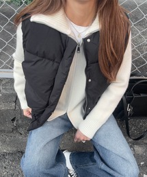 ISOOK（アイスー）の「ボリュームダウンベスト(chiica select) / ジップ付き パデットベスト ショートベスト 中綿ベスト クルーネック ブラック 黒（ダウンベスト）」