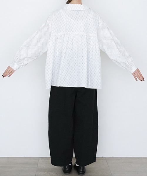 オオカミとフクロウ(オオカミとフクロウ)の「オオカミと雨色のしずくに(シャツ/ブラウス・レディース・ブルー系その他/ブラック系その他・FREE)」の6枚目の写真