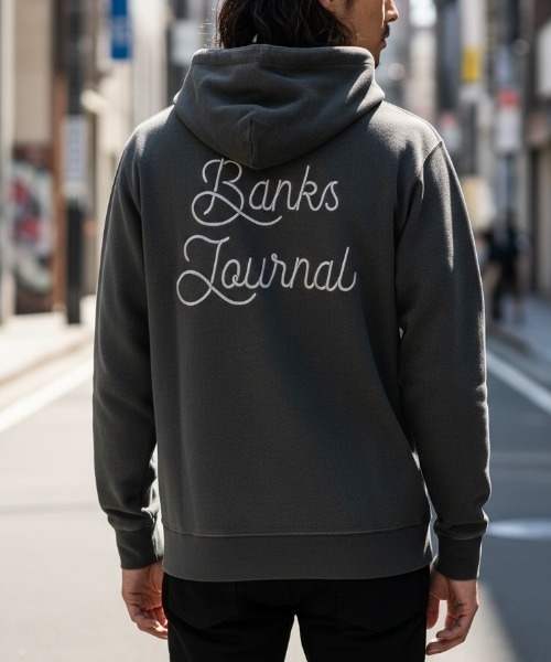 BANKS(バンクス)の「HOODIE/BANKS JOURNAL/バンクスジャーナル ブランドロゴ プルオーバーパーカー(パーカー・メンズ・ブラック/マスタード・MEDIUM)」の9枚目の写真