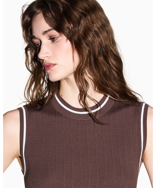 ARMANI EXCHANGE(アルマーニエクスチェンジ)の「【A|X アルマーニ エクスチェンジ】スリーブレス ニットプルオーバー(ニット/セーター・レディース・ブラウン/ホワイト・X-SMALL/SMALL/MEDIUM/LARGE)」の7枚目の写真