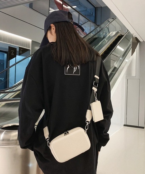 WESTBOY（ウエストボーイ）の「コンパクト シンプル ユニセックス スクエア ミニショルダーバッグ WO26S2BG34（ショルダーバッグ・メンズ・ブラック/ホワイト/ブラウン・FREE）」の9枚目の写真