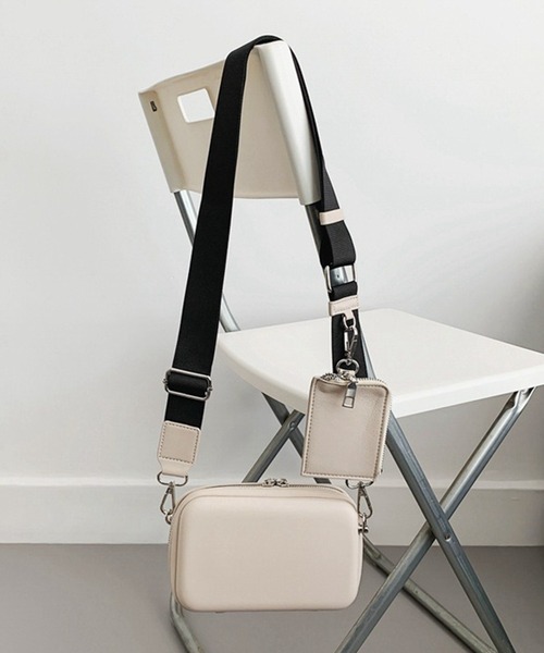 WESTBOY（ウエストボーイ）の「コンパクト シンプル ユニセックス スクエア ミニショルダーバッグ WO26S2BG34（ショルダーバッグ・メンズ・ブラック/ホワイト/ブラウン・FREE）」の16枚目の写真