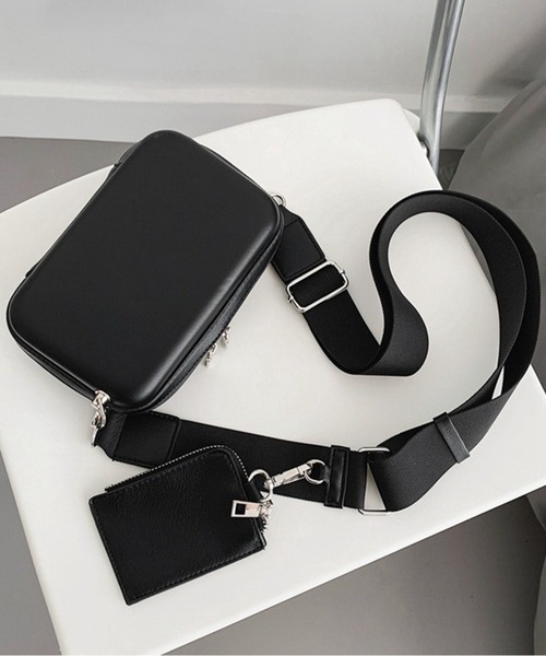 WESTBOY（ウエストボーイ）の「コンパクト シンプル ユニセックス スクエア ミニショルダーバッグ WO26S2BG34（ショルダーバッグ・メンズ・ブラック/ホワイト/ブラウン・FREE）」の18枚目の写真