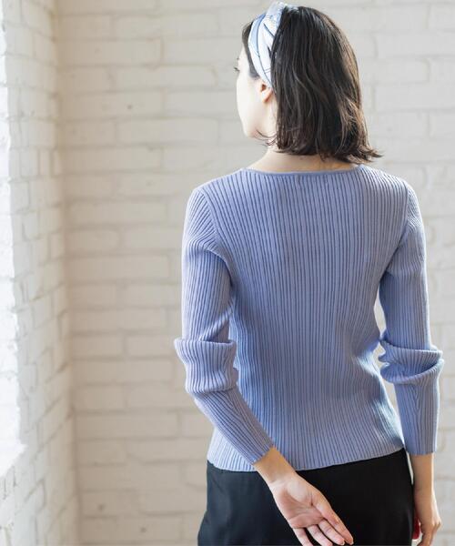 OPAQUE.CLIP（オペークドットクリップ）の「シルバー多ボタン ランダムリブニットカーディガン【洗濯機OK】（カーディガン/ボレロ・レディース・ライトブルー/ブラック/ホワイト・40/38/42）」の19枚目の写真