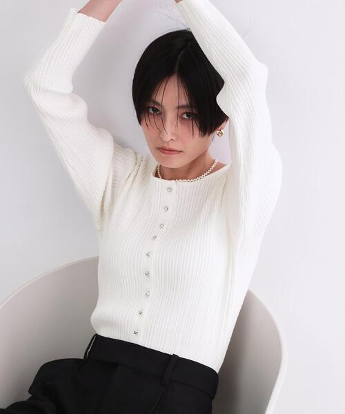 OPAQUE.CLIP（オペークドットクリップ）の「シルバー多ボタン ランダムリブニットカーディガン【洗濯機OK】（カーディガン/ボレロ・レディース・ライトブルー/ブラック/ホワイト・40/38/42）」の20枚目の写真