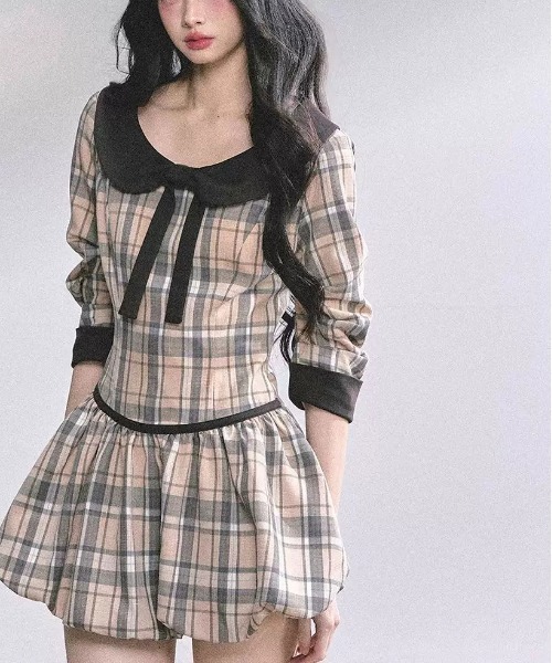 gossip!ロサンゼルス(ゴシップロサンゼルス)の「Y2K レトロ チェックワンピース(ワンピース・レディース・チェック・M)」の4枚目の写真