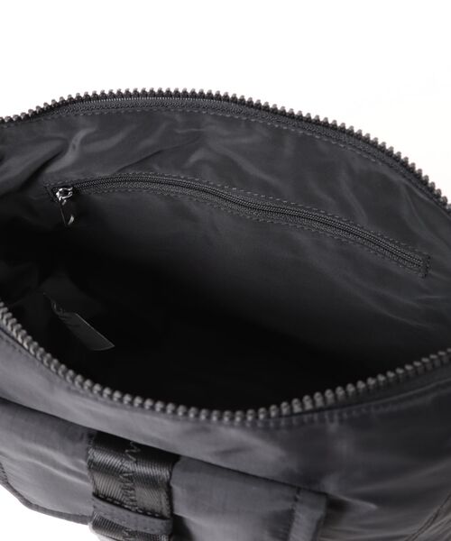 A.P.C.（アーペーセー）の「BESACE TREK（ボディバッグ/ウエストポーチ・メンズ・ブラック・ONESIZE）」の4枚目の写真