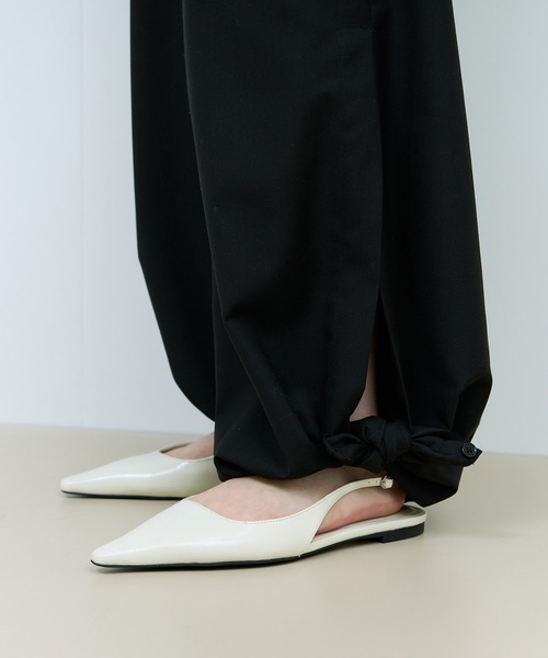 ADAM ET ROPE'（アダムエロペ）の「【WEB限定】サイドスリットパンツ（その他パンツ・レディース・ベージュ系その他/ブラック・34/38/36）」の15枚目の写真