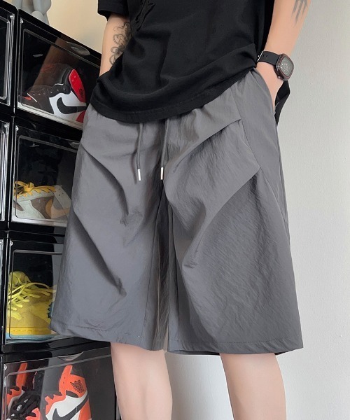B.R.U（ブル）の「サイドタックデザインハーフパンツ（その他パンツ・メンズ・ブラック/グレー/ライトグレー・LARGE/MEDIUM）」の3枚目の写真