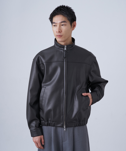 B.C STOCK(ベーセーストック)の「PUレザー スタンドブルゾン(ブルゾン・メンズ・ブラック・LARGE/MEDIUM)」の3枚目の写真
