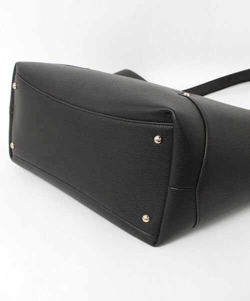 Guess(ゲス)の「DARCY Large 2 In 1 Tote(トートバッグ・レディース・ブラック・ONE SIZE)」の11枚目の写真