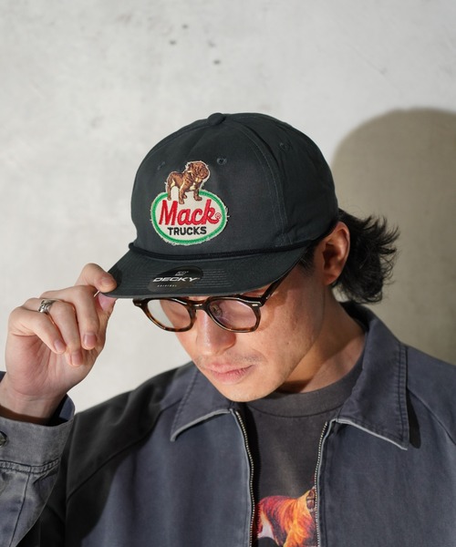 C.E.L.STORE（セルストア）の「MACK TRUCKS / マック トラックス CLASSIC ROPE 5PANEL CAP ロープ 5パネル ワンポイント キャップ（キャップ・メンズ・チャコールグレー/ブラック・FREE）」の2枚目の写真