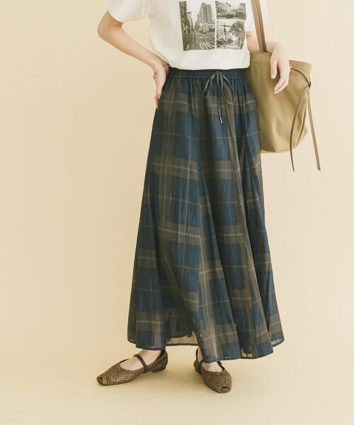 ITEMS URBANRESEARCH（アイテムズ アーバンリサーチ）の「シアーフレアスカート（スカート・レディース・ネイビー/ダークブラウン/ブラック/ベージュ・FREE）」の5枚目の写真